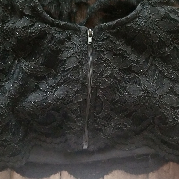 Black Lace Sparkly Halter Open Back Crop Top, Size 5 - Picture 4 of 6